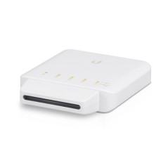 SWITCH 5P GIGABIT DI CUI 1P POE UBI QUITI